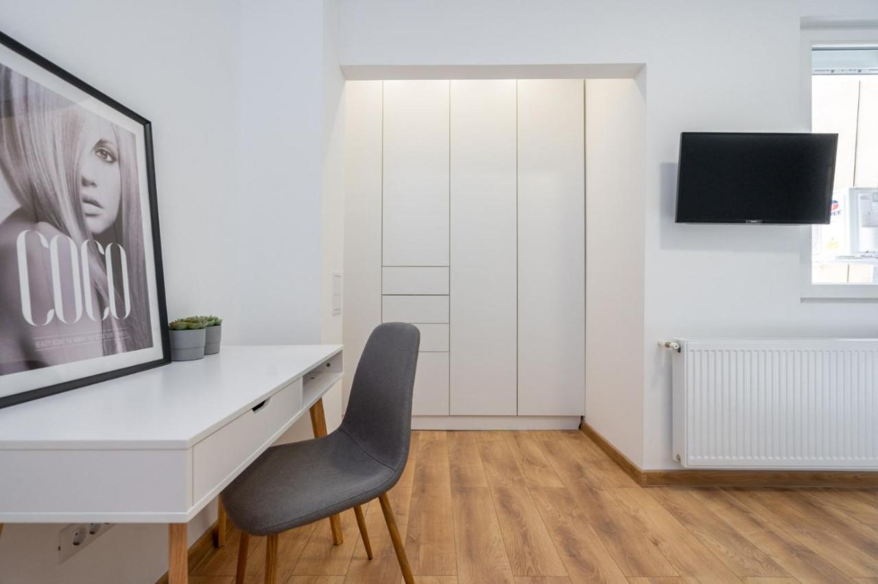 Relax Apartament in Piata Universitatii Bucureşti Exterior foto